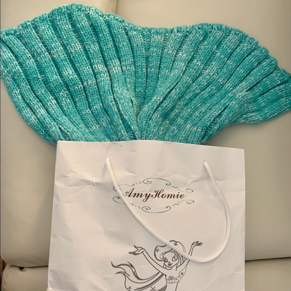 AmyHomie Mermaid Tail Blanket 🧜‍♀️
